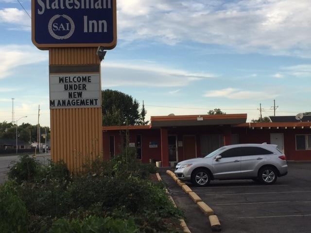 Statesman Inn 테레 호테 외부 사진